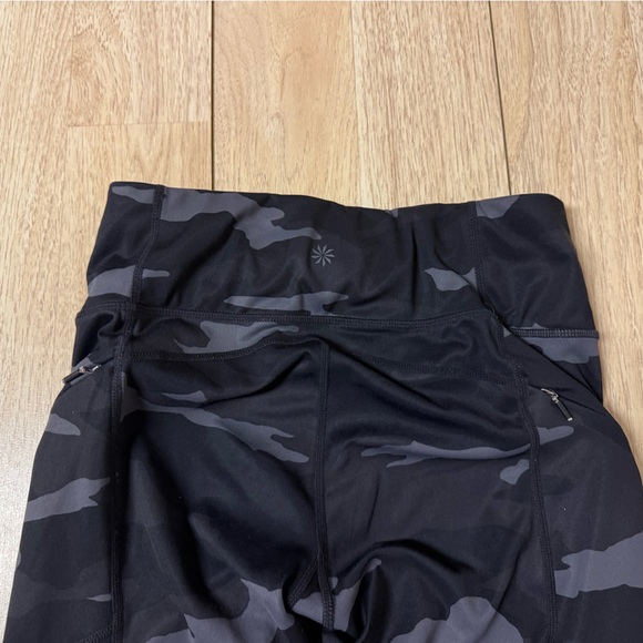 Athleta Contender Camo Leggings 7/8 - Picture 8 of 9